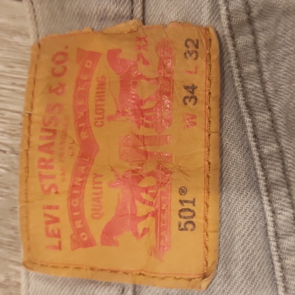 Levi's 501 Light Gray Denim Jeans - Picture 4 of 4